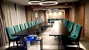 Platinum Residence Boutique Hotel