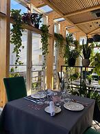 Platinum Residence Boutique Hotel