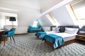 Platinum Residence Boutique Hotel