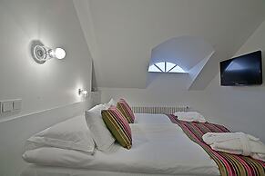 Platinum Residence Boutique Hotel