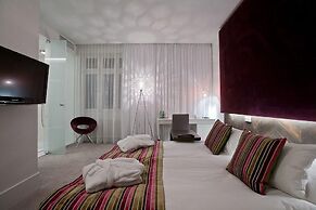 Platinum Residence Boutique Hotel