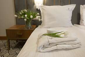 Platinum Residence Boutique Hotel