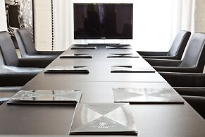 Platinum Residence Boutique Hotel