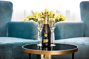 Platinum Residence Boutique Hotel