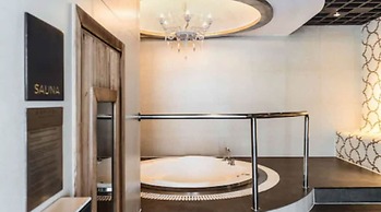 Sofitel Mumbai BKC Hotel