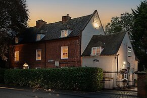 Springfield House - Birmingham Airport & NEC