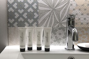 Springfield House - Birmingham Airport & NEC