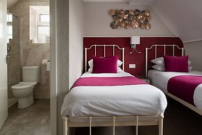 Springfield House - Birmingham Airport & NEC