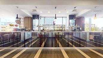 Clayton Hotel Cardiff