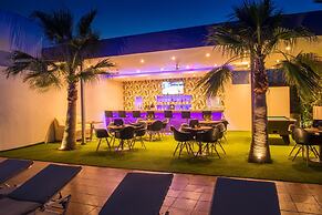 Primavera Beach Hotel