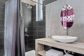 Serenity Boutique Hotel