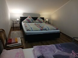 Pension Strohm im Lieth-Café