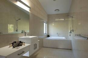 Tanonga Luxury Eco Lodges