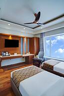 Hotel The Pearl - Newly Renovated in City Centre