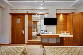 Hotel The Pearl - Newly Renovated in City Centre