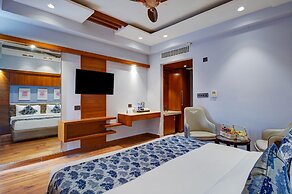 Hotel The Pearl - Newly Renovated in City Centre