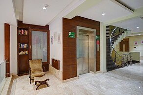 Hotel The Pearl - Newly Renovated in City Centre