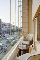 Hotel The Pearl - Newly Renovated in City Centre