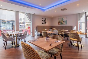 Ramada Encore by Wyndham Leicester City Centre