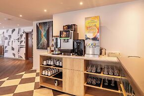 Ramada Encore by Wyndham Leicester City Centre