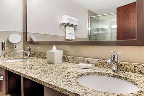 Comfort Hotel Bayer's Lake