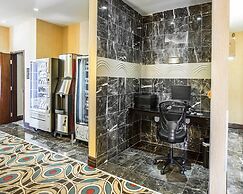 Comfort Hotel Bayer's Lake