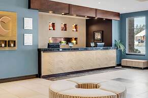 Comfort Hotel Bayer's Lake