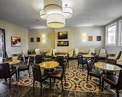 Comfort Hotel Bayer's Lake