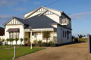 Pelican Sands Bed & Breakfast