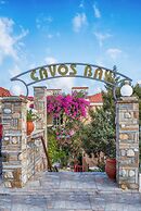 Cavos Bay Hotel and Studios