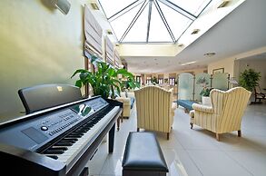 Naxos Resort Beach Hotel