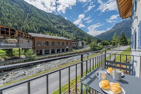 Vallorcine Apartments