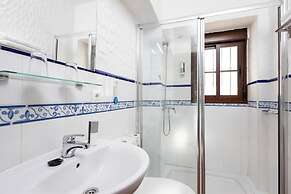 TUGASA Hotel La Posada