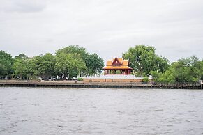 Praya Palazzo
