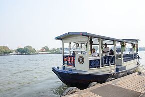 Praya Palazzo