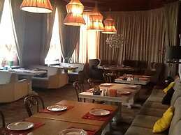 Hotel Prestige