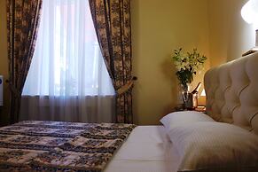 Hotel Prestige