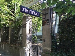 Hotel Prestige