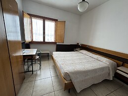 Hotel Holidays