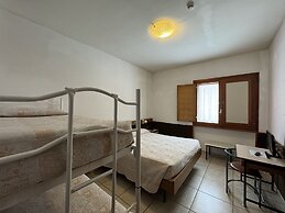 Hotel Holidays