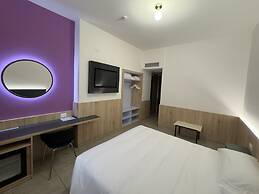 Hotel Holidays
