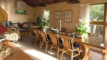 Bethells Beach Cottages