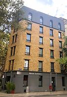 Hotel Sixteen Paris Montrouge