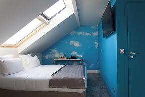 Hotel Sixteen Paris Montrouge