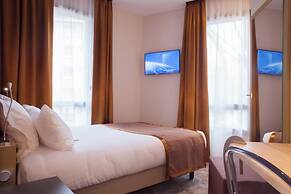 Hotel Sixteen Paris Montrouge