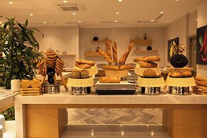 Emerald Hotel Pristina, Kosovo