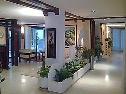 Zina Hotel Apartments