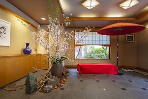 Gion Ryokan Karaku