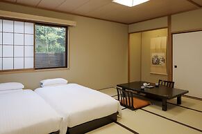 Gion Ryokan Karaku