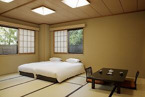 Gion Ryokan Karaku